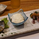 竹梅 - ほたるいか、鮪の山かけ