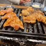 焼肉大衆酒場 真 肉焼屋 - 