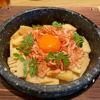静岡産桜海老と筍の石焼ビビンバ