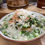 ドライブインかわら 立喰いうどん - まるで白富士