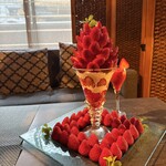 ザ リビング - 幸せを味わえるパフェ