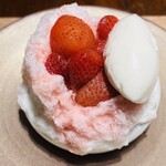HAGI - 苺の天然かき氷