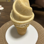 くるみや 明石駅店 - いちごのソフトクリーム