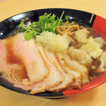 加トちゃんラーメン - チャーシューワンタン麺1,490円