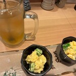 鉄板厨房 犬山だるま - お通し　スナップえんどうマカロニサラダ