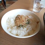 大岩亭 - ご飯にのり