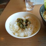 大岩亭 - ご飯にのり