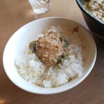 大岩亭 - ご飯にのり