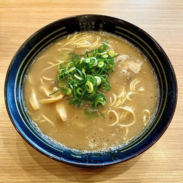 Tonkoku Umaya Ramen Kozoji Ten photo 3