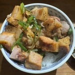 いかれたヌードル フィッシュトンズ - チャーシュー丼