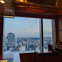 鉄板焼 さがみ - 窓からの眺望　夜景も綺麗