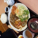 ビストロ たなか - ハンバーグ定食