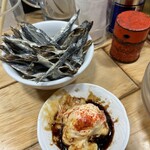 らーめん処 歩や - ひと手間かかったにぼし。これが美味い！！これがあれば何杯でも呑める！