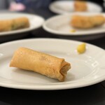 REI Chinese restaurants - 鶏、ごぼう、水菜の春巻き