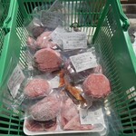 極味や直売市 - 料理写真:名物のハンバーグを始めなんやかんや買い物してしまいました^^;