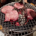 炭火焼肉ホルモンさわいし - 