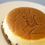 りくろーおじさんの店 - 料理写真:2025.3 焼きたてチーズケーキ（1,065円）