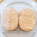 フランス菓子16区 - 2024.7 ダックワーズ（486円）