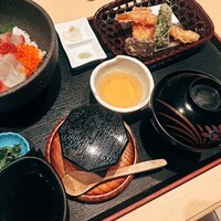 大漁市場 なるみ乃 薬院店 - 
