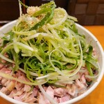 ラーメン 坊也哲 - ネギ豚