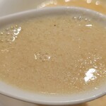 麦と麺助 - スープ