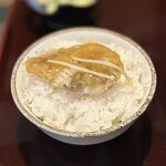 季里居 - カレイのひたひた姿煮オンザライス。表目はカリッと食感。中はふわふわした食感。甘酢餡と思いきやさっぱりとした、和風出汁の餡だった。大人気だけあるわ〜