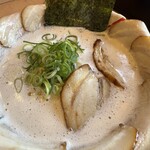 泡系しおとんこつラーメン べらしお - 