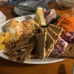 小さかった女  B号棟 - 