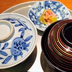 銀座ろくさん亭 - 食事 蒸し寿司と赤出汁