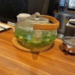 真白 - ミントなどのハーブテイ