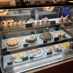 カフェのある暮らしとお菓子のお店 - 