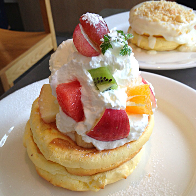 虹色パンケーキ(大) くまさん （レインボーカラーのパンケーキの作り方 