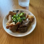 朝めし酒場 ナニコレ食堂 - 牛モツ煮込みハーフ