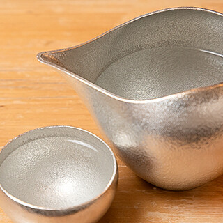 日本酒ソムリエ選定◆鮨に合う日本酒を全国各地から取り寄せ