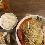 味噌蔵ふくべえ - 