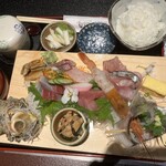 海鮮和食 魚魚魚 - 