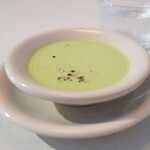 ataru BAKE - グリンピースの冷製スープ
