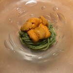 commedia - 作りたてのバジルソースが香り高く、濃厚で甘い雲丹とのハーモニーに今回も痺れました。