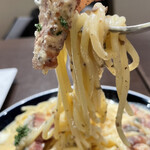 俺のフレンチ 梅田 - タップリベーコンに生パスタ