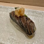 寿司 う月 - 炙りあじ　1貫