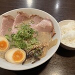 らぁ麺 喜希 - 極上とんこつ＆ライス