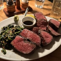 カルネジーオ イースト - 