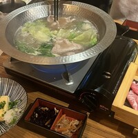 しゃぶしゃぶ・創作料理居酒屋 豚吟 栄店 -  しゃぶしゃぶ・創作料理居酒屋 豚吟 栄店 -