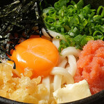 村木屋 - 釜玉明太バターうどん