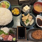 新潟肉と海鮮・50種の地酒 つるまる - 