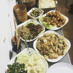 オーガニック カフェ&ダイニング グレインズ - 
