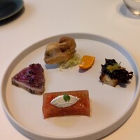 Ristorante Ecru - トマトのテリーヌ　鰹の魚醤カルパッチョ　穴子フリットザワークラウト　ブルスケッタ蛍烏賊