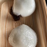 本家 池の家 - 温め直したら同店のは餡が溢れちゃいました