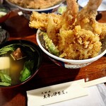 土手の伊勢屋 - 天丼『ハ』