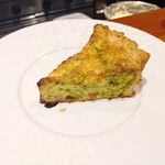 -肴- 晴 - 季節のキッシュ:生海苔とアスパラとベーコンのキッシュ